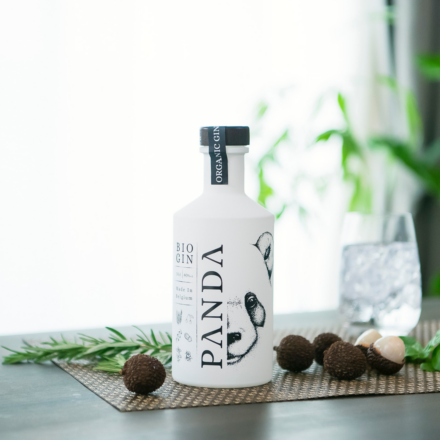 【華やかなライチの香り】パンダ オーガニック ジン 500ml 40度(正規品)