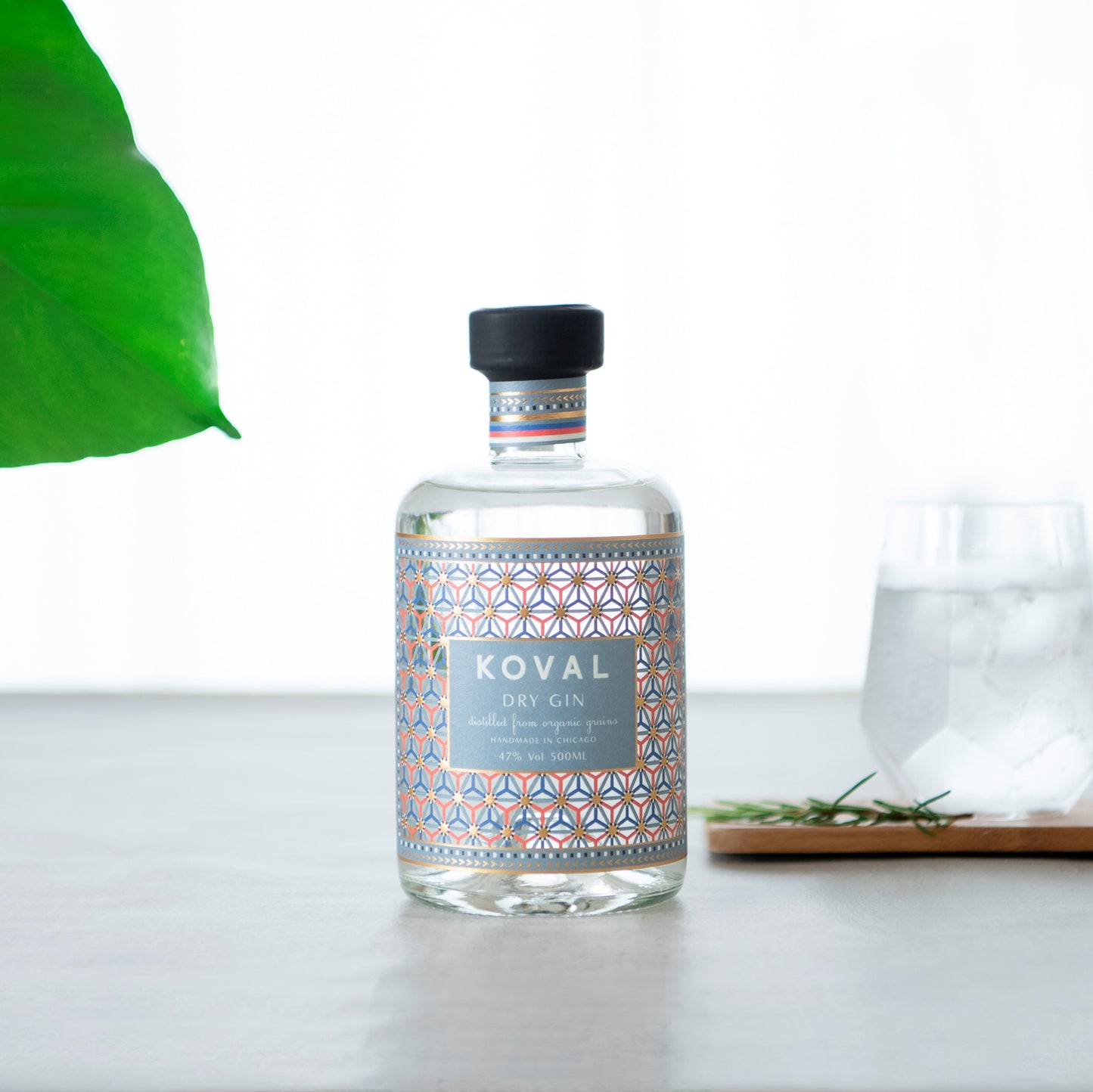 【香り華やかなオーガニックジン】KOVAL DRY GIN 500ml 47度